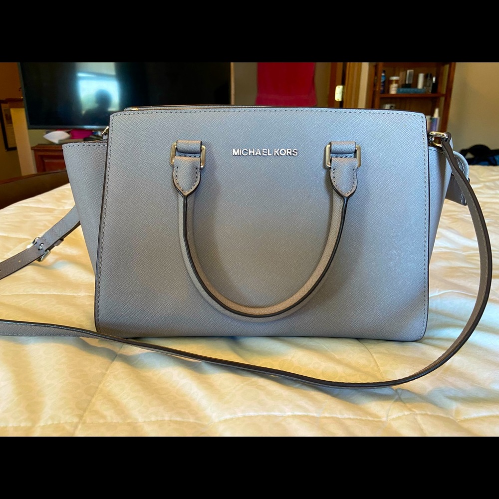*SOLD* Michael Kors Grey Selma Medium Satchel
